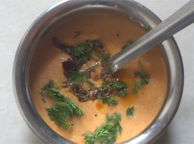 coriander leaves for tomato tambuli or tomato tambli