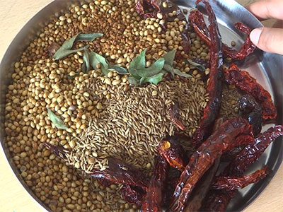 Grinding udupi or mangalore style rasam powder