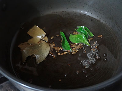 tempering for veg kurma or mixed vegetable curry